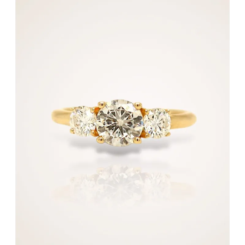 Three Flower Verlobungsring mit Moissanit (1,15 ct) | Moreen