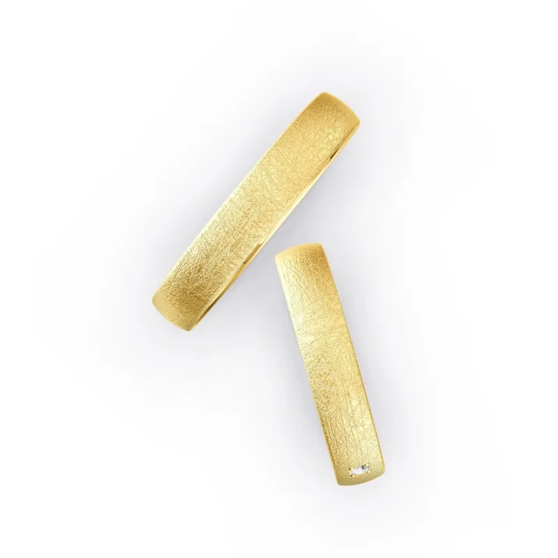 Celeste Eheringe Gelbgold 585 mit Diamant | Moreen