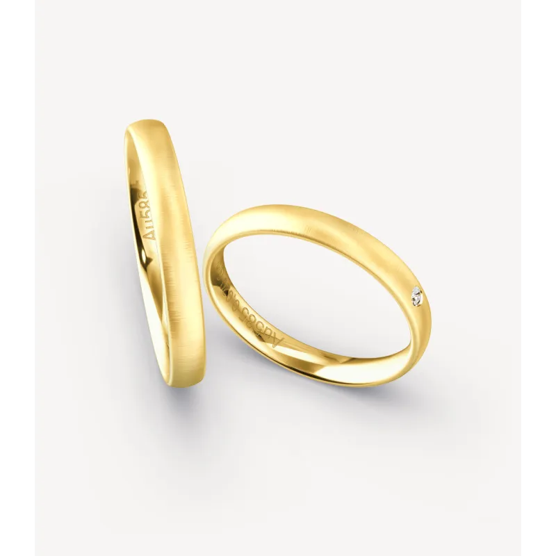 Nerina Trauringe aus Gelbgold mit Diamant | Moreen