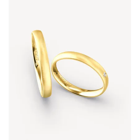 Nerina Trauringe aus Gelbgold mit Diamant | Moreen