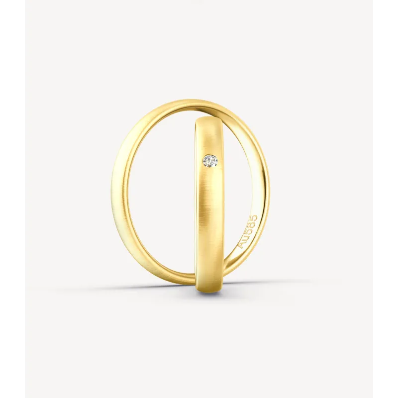 Nerina Trauringe aus Gelbgold mit Diamant | Moreen