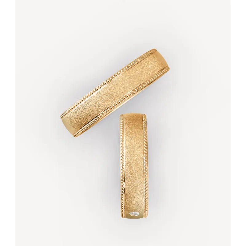 Velmira Trauringe aus Gelbgold mit Diamant | Moreen